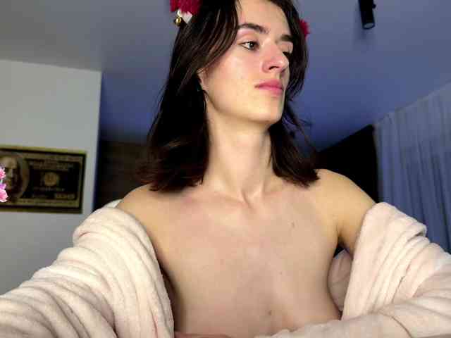 SweetieTati webcam