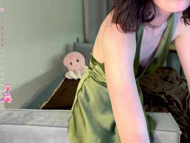 SweetieTati webcam