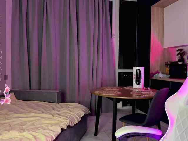 SweetieTati webcam