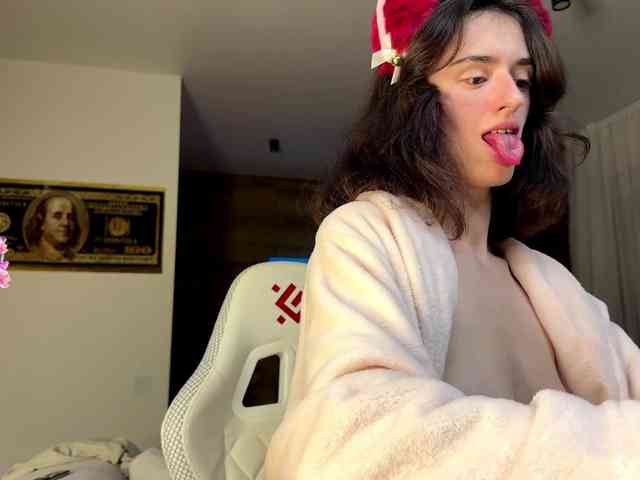 SweetieTati webcam