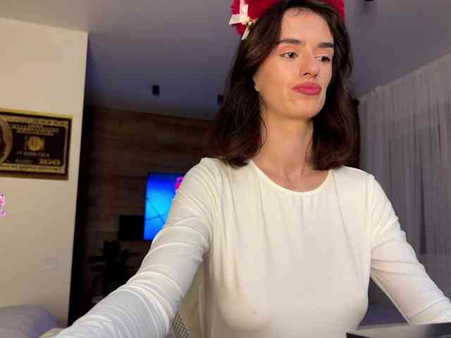 SweetieTati webcam