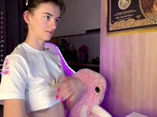 SweetieTati webcam