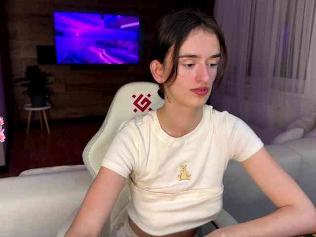 SweetieTati webcam