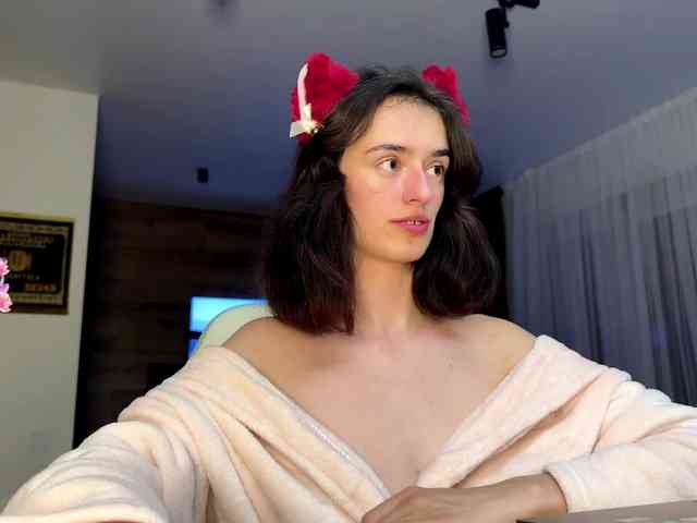 SweetieTati webcam