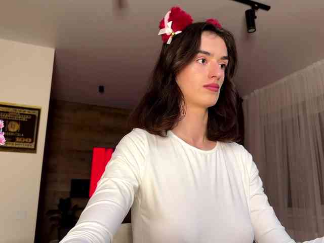 SweetieTati webcam
