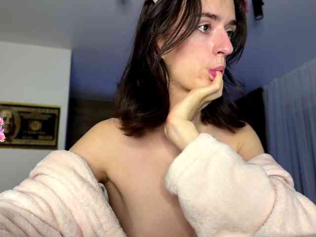 SweetieTati webcam