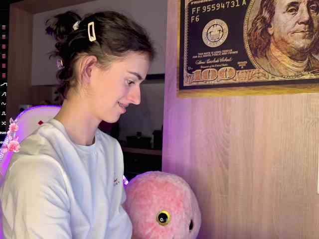 SweetieTati webcam