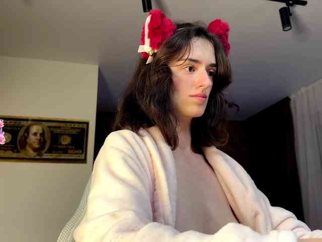 SweetieTati webcam