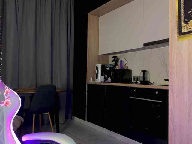 SweetieTati webcam