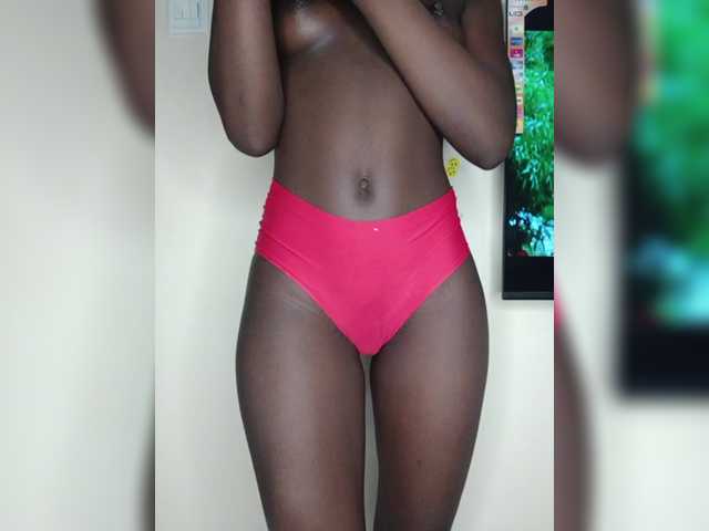 Sexybootyy's BongaCams show and profile