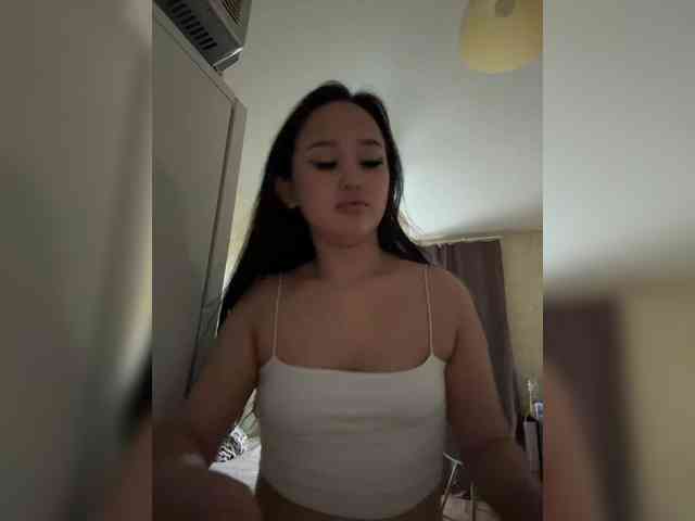 AgnesHill Live Webcam on BongaCams