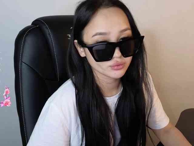 SonyaLess webcam