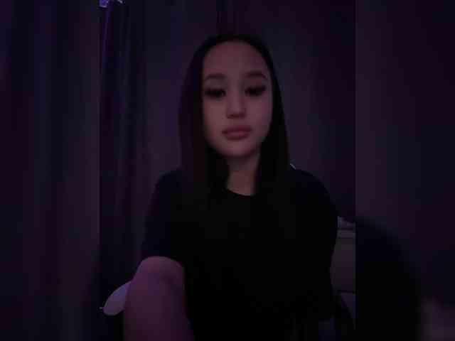 SonyaLess webcam