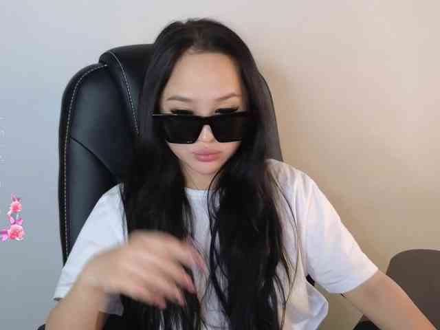 SonyaLess webcam