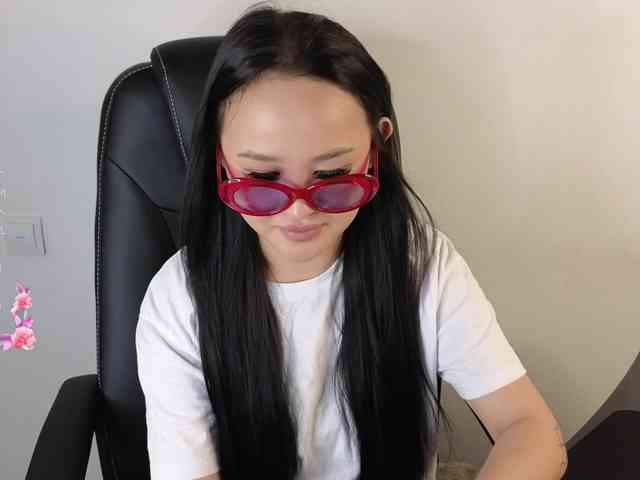 SonyaLess webcam