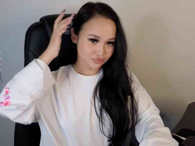 SonyaLess webcam