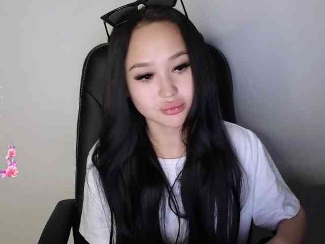 SonyaLess webcam