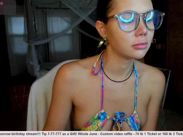 GrilledAvocadoz webcam
