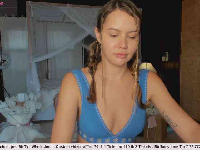 GrilledAvocadoz webcam