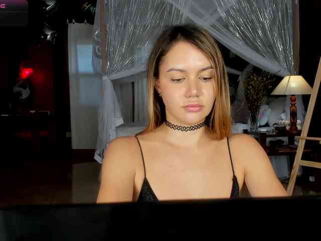 GrilledAvocadoz webcam