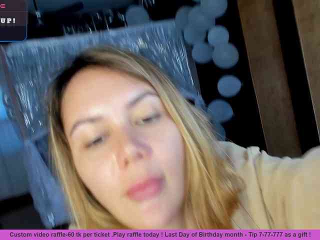 GrilledAvocadoz webcam