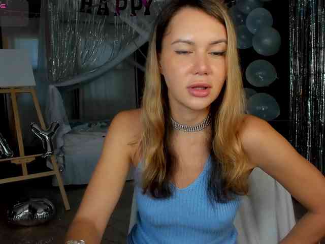 GrilledAvocadoz webcam