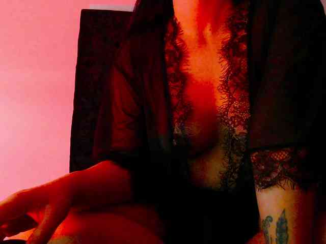 EvieKemp webcam