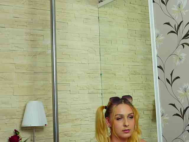 IvyGardner webcam