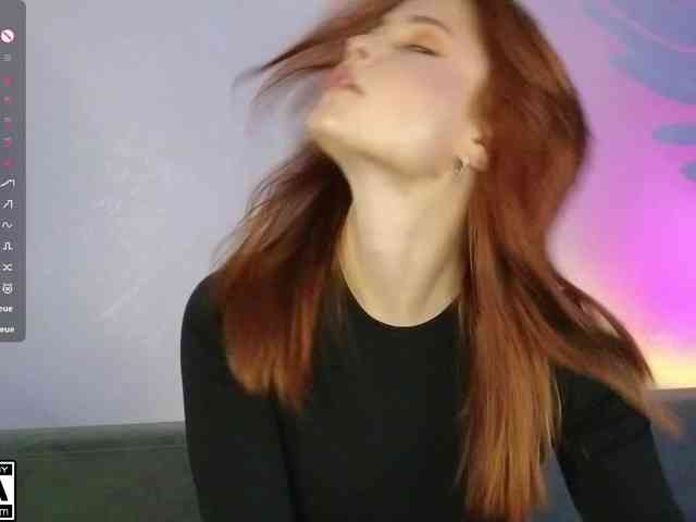 AliceWyliee webcam