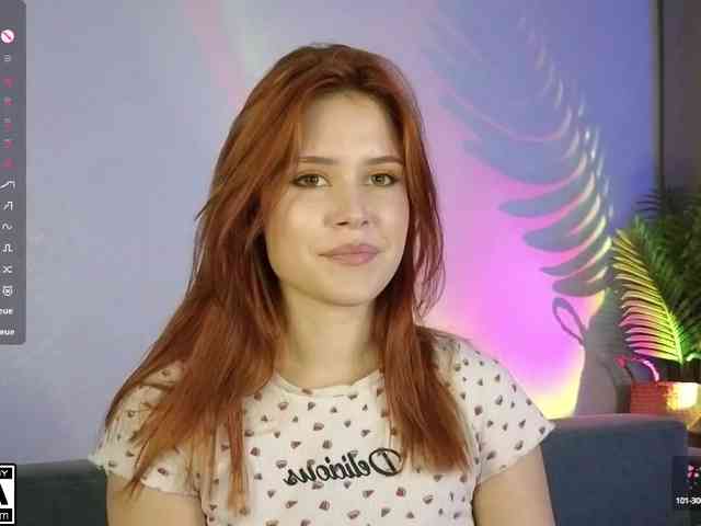AliceWyliee webcam