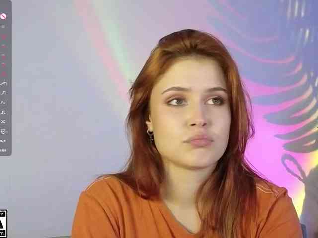 AliceWyliee webcam