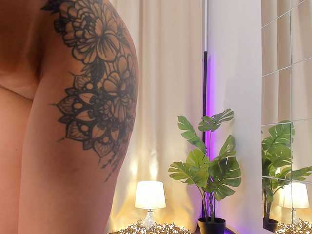 xhotbabyy's BongaCams show and profile