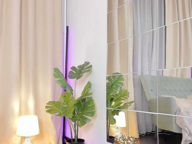 xhotbabyy's BongaCams show and profile