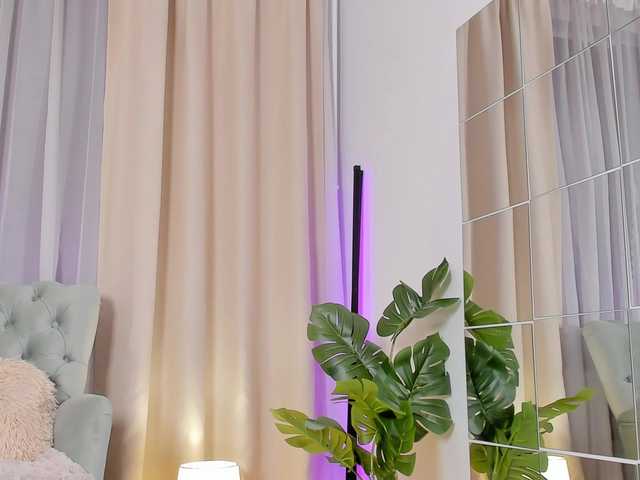 xhotbabyy's BongaCams show and profile