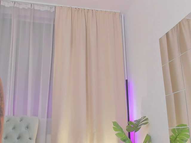 xhotbabyy's BongaCams show and profile