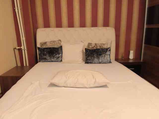 MadameCrowford MadameCrowford