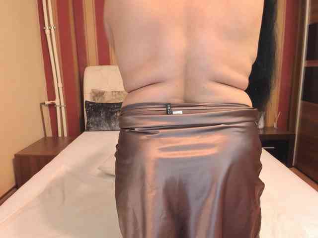 MadameCrowford webcam