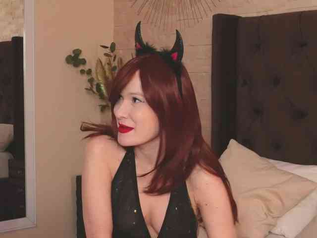 DaisyEmber bongacams