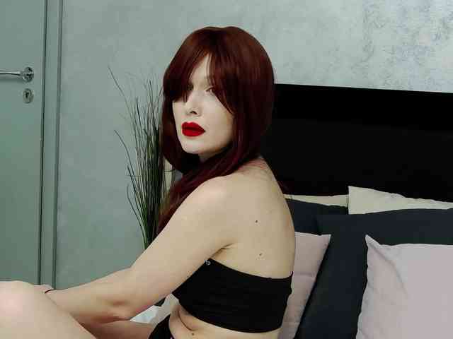 DaisyEmber webcam