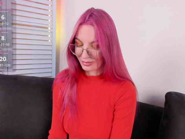 Luna-Velvet webcam