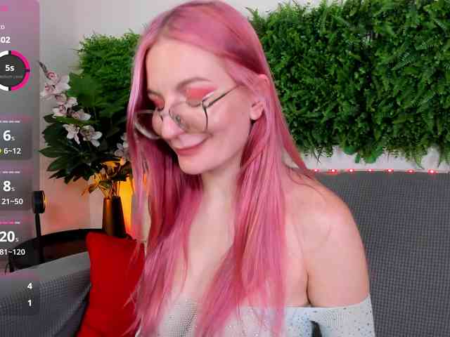 Luna-Velvet webcam