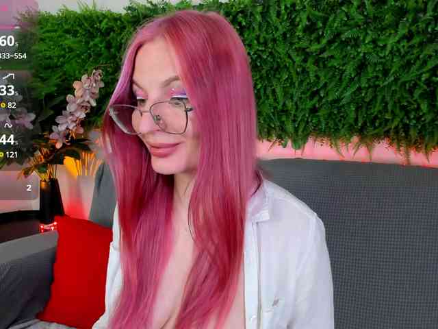 Luna-Velvet Live Webcam on BongaCams