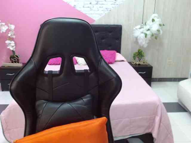 valeriaduun webcam