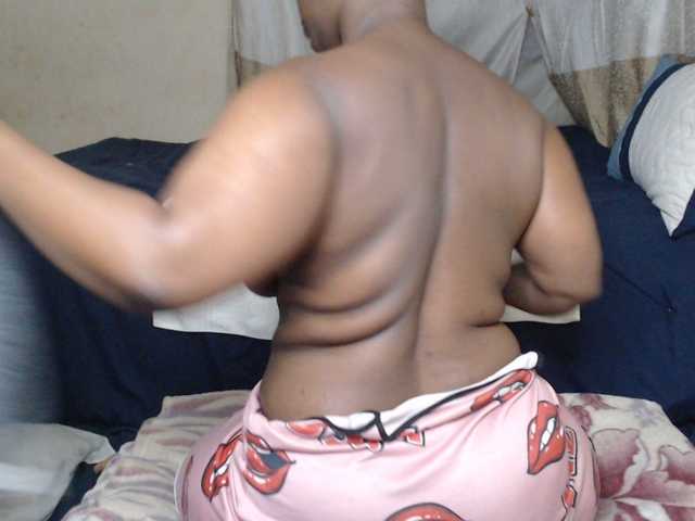 Prettybkack25's BongaCams show and profile