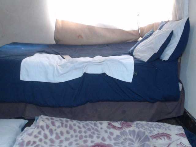 Prettybkack25's BongaCams show and profile