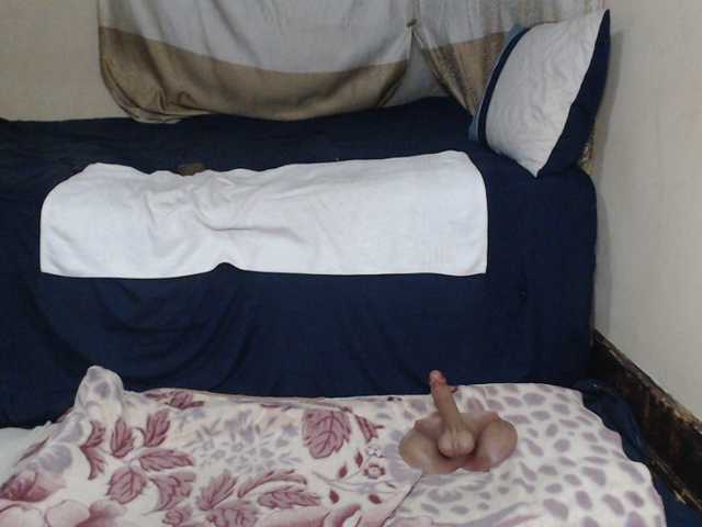 Prettybkack25's BongaCams show and profile