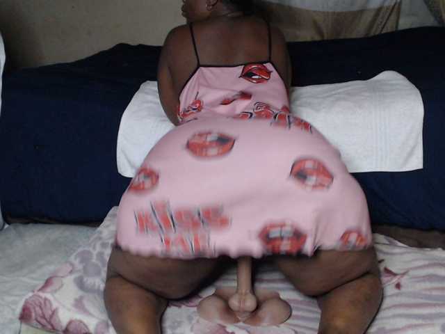 Prettybkack25's BongaCams show and profile