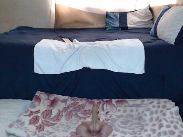 Prettybkack25 webcam