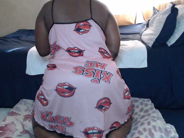 Prettybkack25's BongaCams show and profile