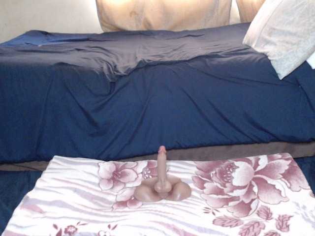 Prettybkack25's BongaCams show and profile